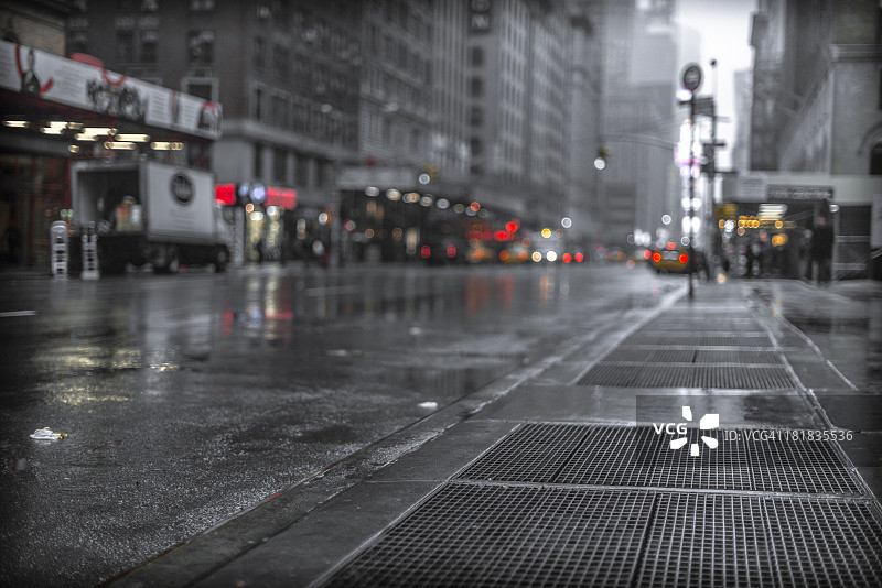 纽约的雨街图片素材