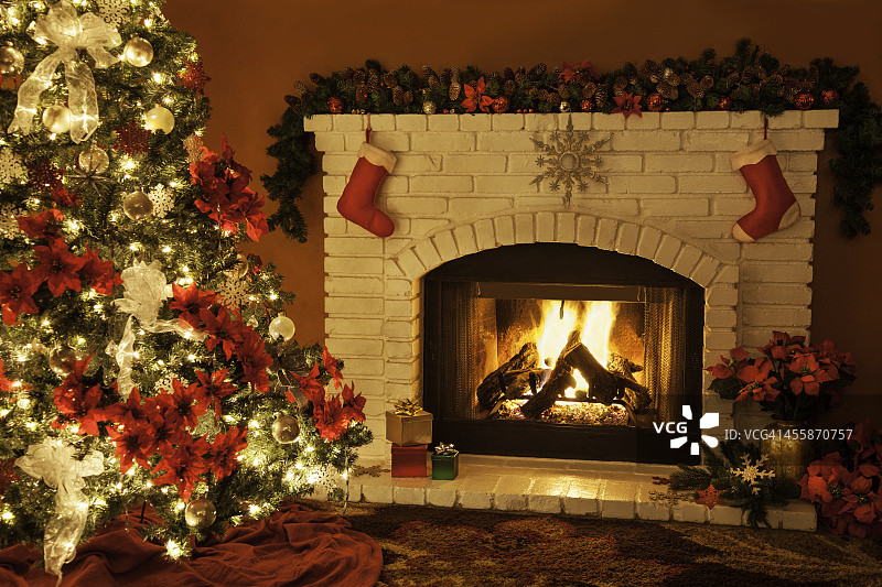 老式圣诞壁炉和圣诞树(P)图片素材