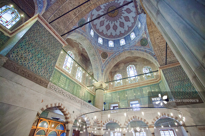 蓝色清真寺内部图片素材