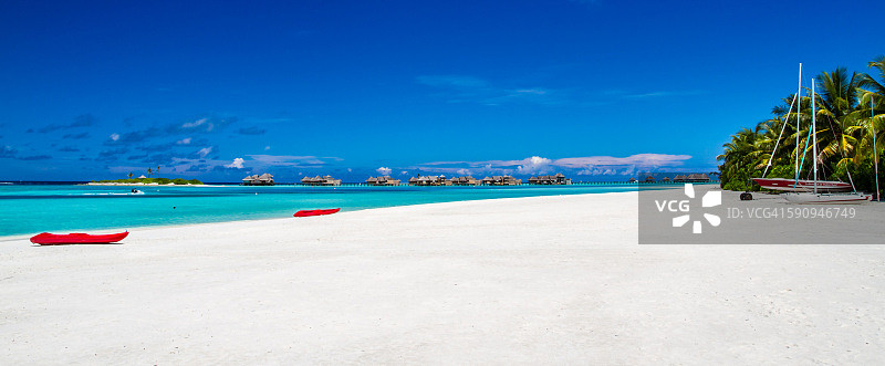 马尔代夫白沙滩，全景图片素材