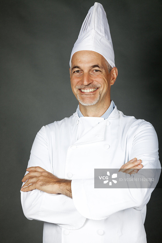 快乐的厨师肖像图片素材