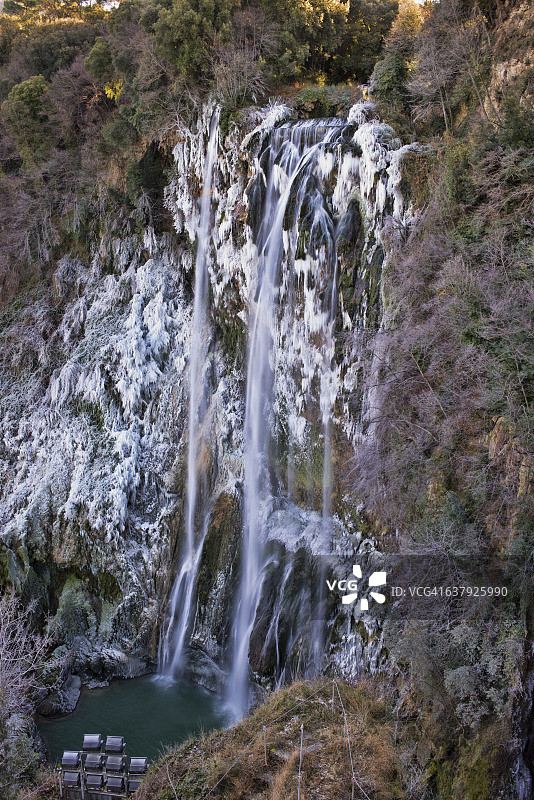 意大利特尔尼冰冻的马默瀑布图片素材
