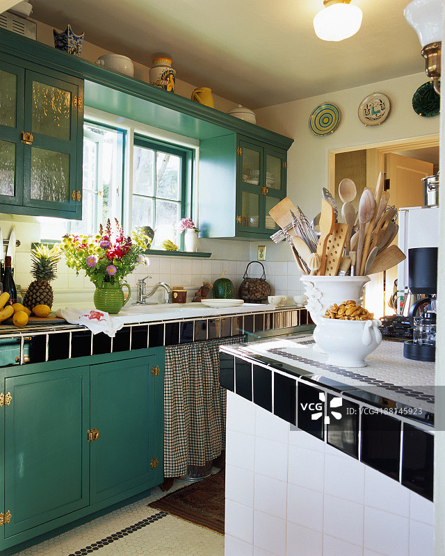 绿色橱柜厨房图片素材