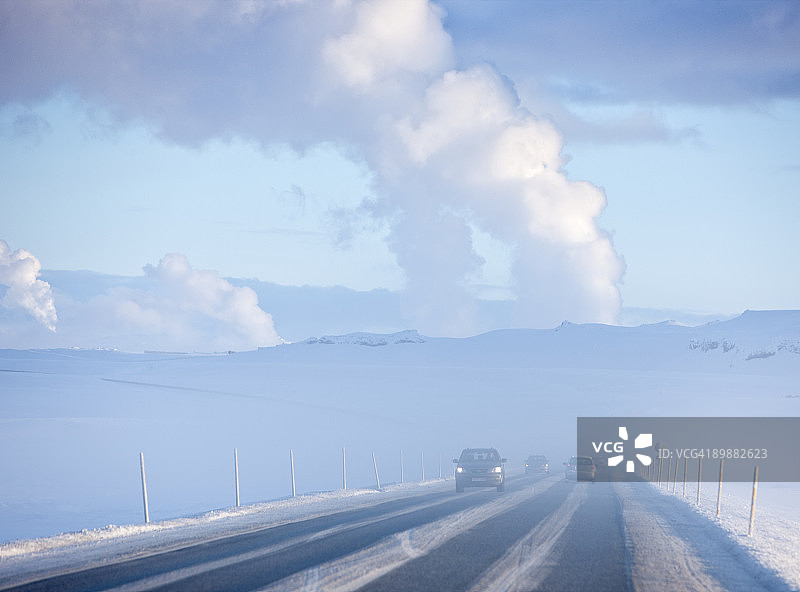 冬季道路，地热蒸汽背景图片素材