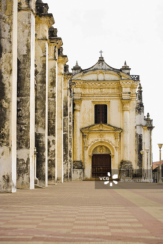 墨西哥一座教堂的正面图片素材