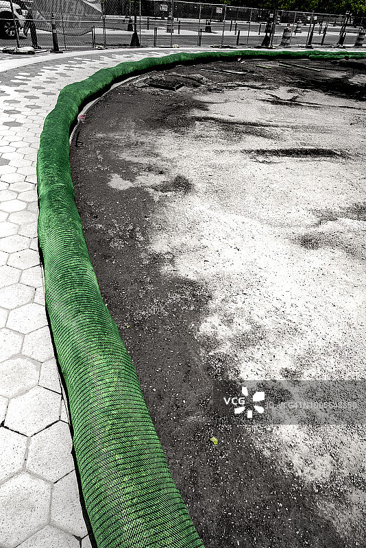 公共公园的混凝土人行道图片素材