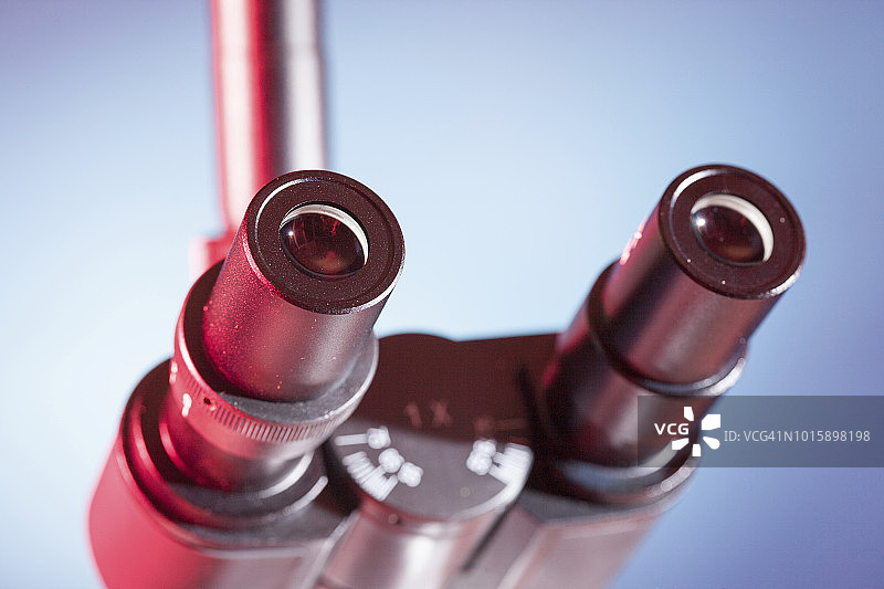 双目显微镜目镜图片素材