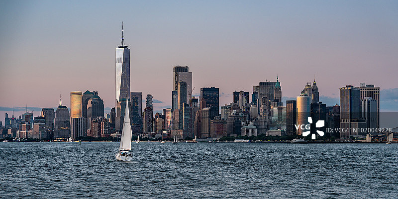 下曼哈顿日落-纽约图片素材