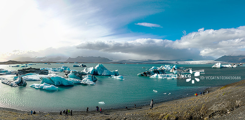 冰岛Jokulsarlon冰礁的全景图片素材