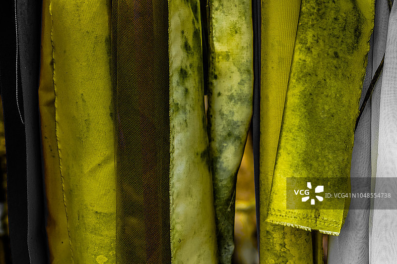 绿色丝绸织物-抽象背景图片素材