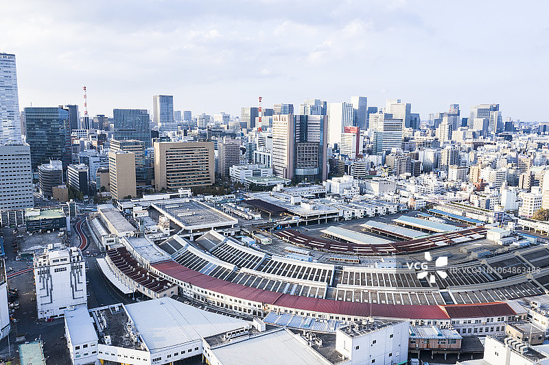 鸟瞰东京筑地市场。图片素材
