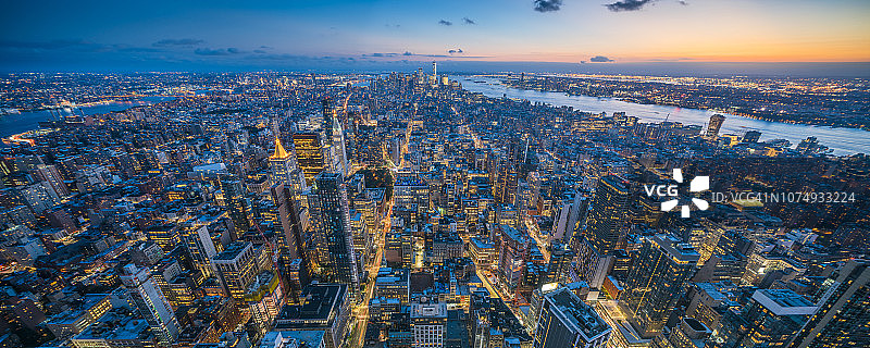 日落时的纽约全景图片素材