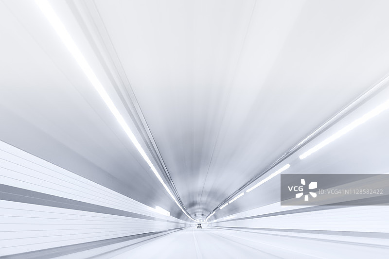 现代公路隧道图片素材