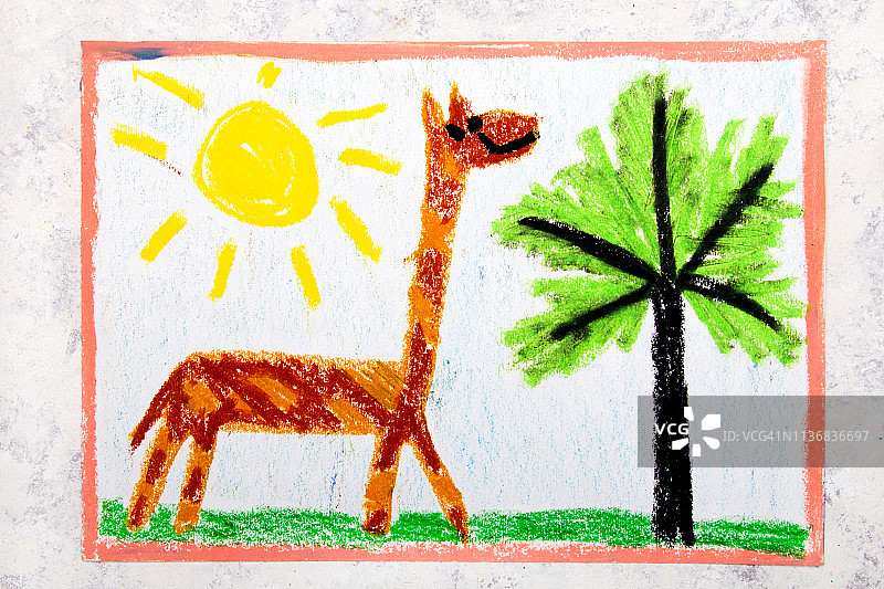彩色手绘:可爱的微笑长脖子长颈鹿图片素材
