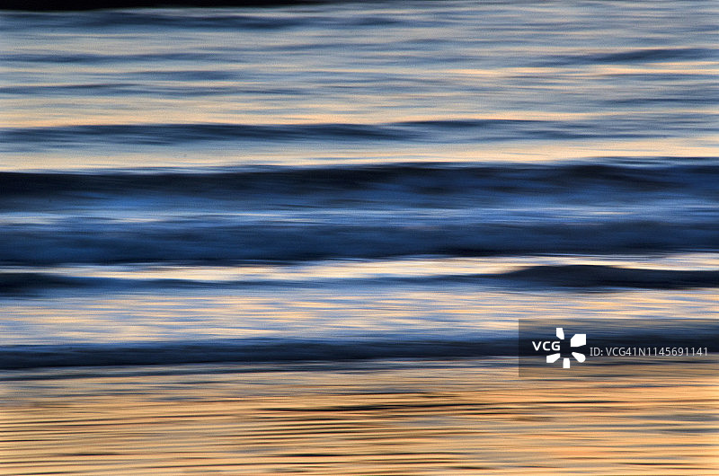 日落时分的俄勒冈海岸图片素材
