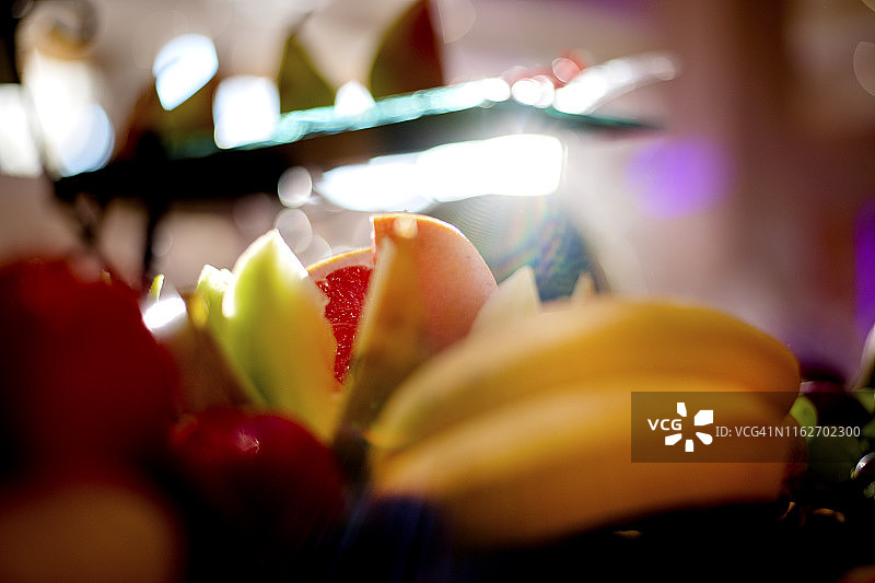 色彩斑斓的热带水果图片素材