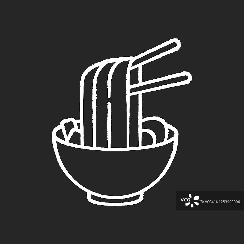 拉面粉笔白色图标上的黑色背景。用筷子夹在碗里的方便面。日本传统荞麦。亚洲菜菜。中国烹饪晚餐。孤立矢量黑板插图图片素材