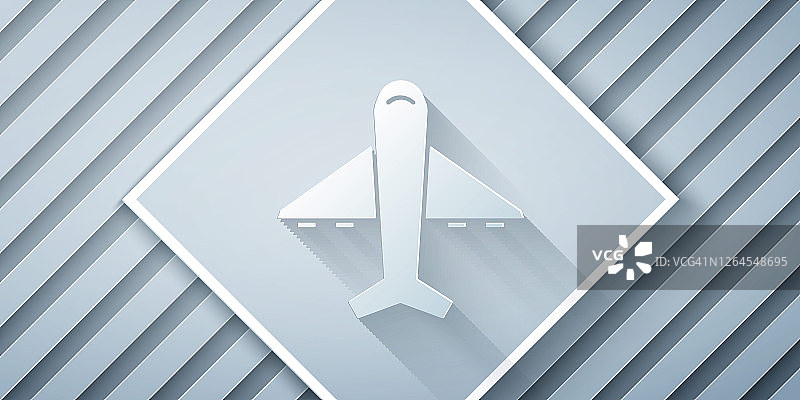 剪纸平面图标孤立在灰色背景。飞行的飞机图标。客机的迹象。纸艺术风格。矢量图图片素材