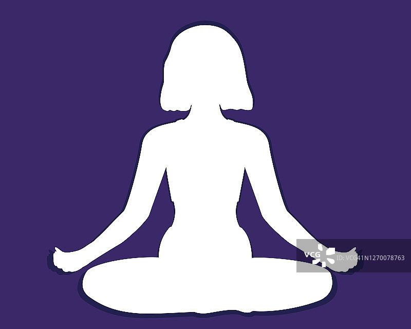 紫色的背景上孤立地坐着莲花的女人的剪影。瑜伽。剪纸的效果。女人做瑜伽。冥想。矢量图图片素材