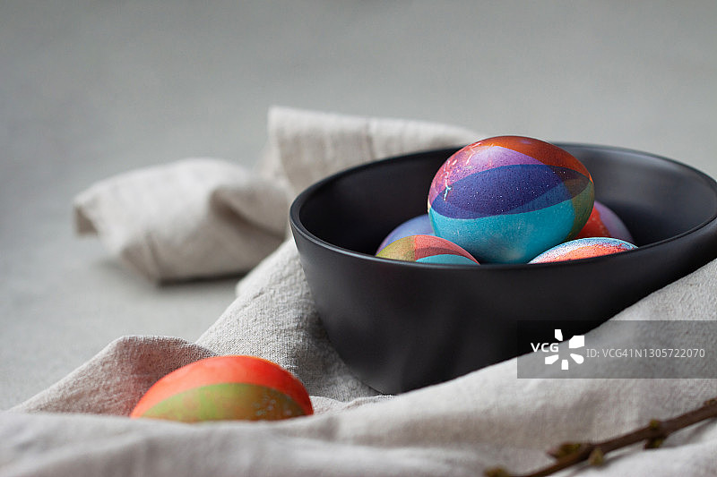 颜色时髦的复活节彩蛋图片素材