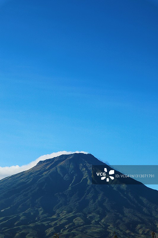 风景秀丽的Sumbing山，中爪哇，印度尼西亚图片素材