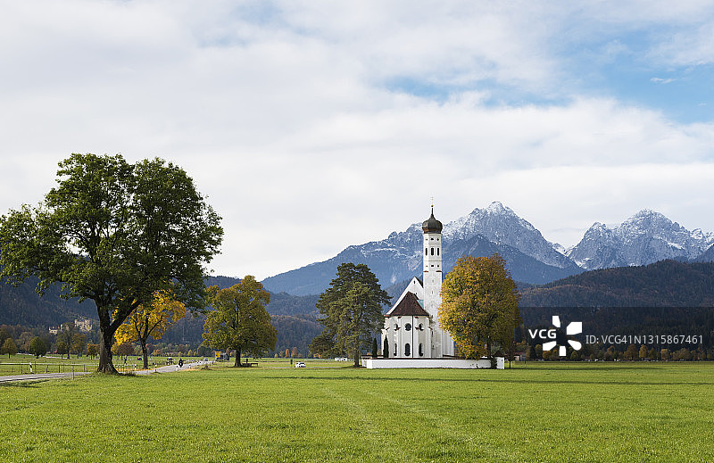 巴伐利亚阿尔卑斯的圣科伦曼朝圣教堂图片素材