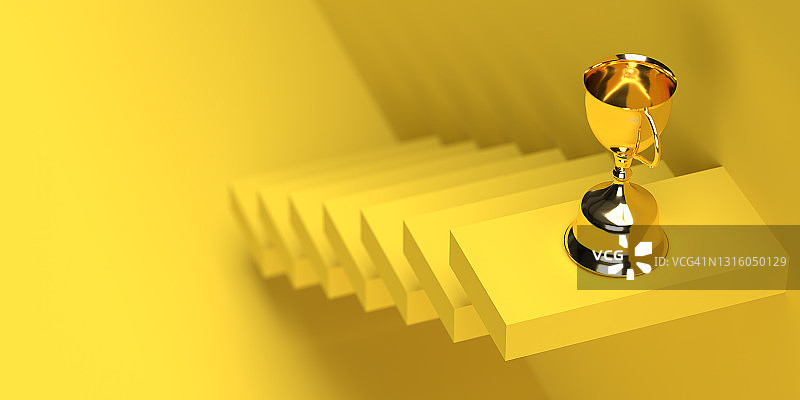 高效的爬梯块在黄色与金色的奖杯在顶部和复制空间图片素材