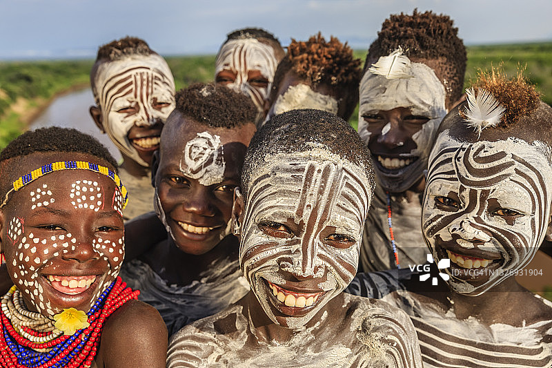 一群快乐的非洲儿童，东非图片素材