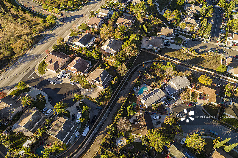 无人机拍摄的加州西米谷，洛杉矶集聚区图片素材