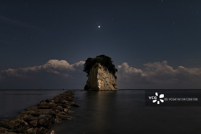 金星照耀着日本石川县的三助岩图片素材