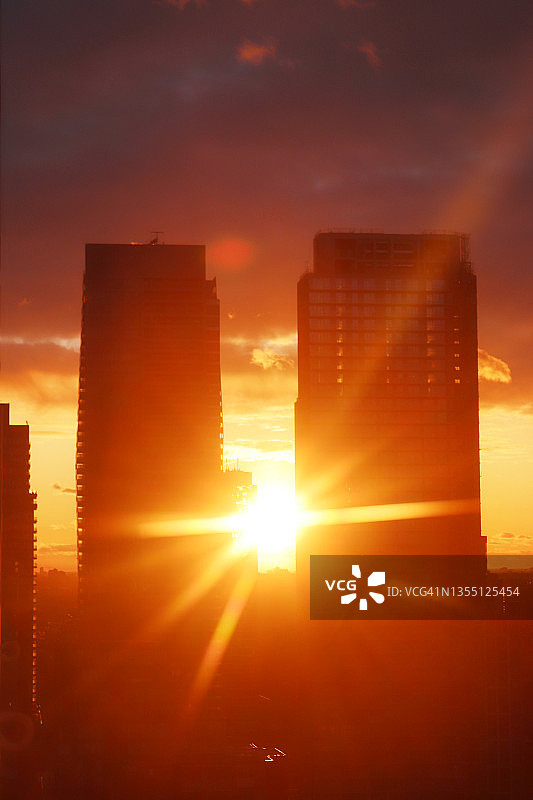 多伦多日落-双塔图片素材