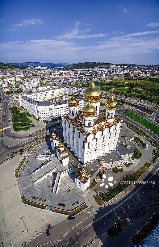 东正教堂鸟瞰图，马加丹，俄罗斯。图片素材