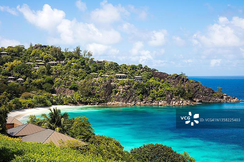 有花岗岩的小安斯海滩，位于马埃群岛南部海湾的最南端图片素材
