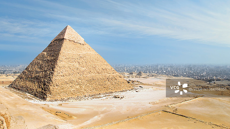 埃及吉萨哈夫拉金字塔。图片素材
