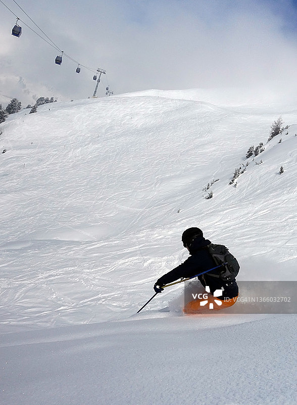 在奥地利的圣安东滑雪图片素材