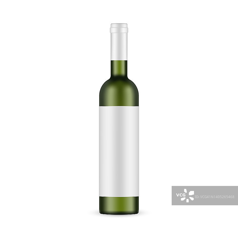 绿色玻璃酒精瓶模型，在白色背景上隔离图片素材