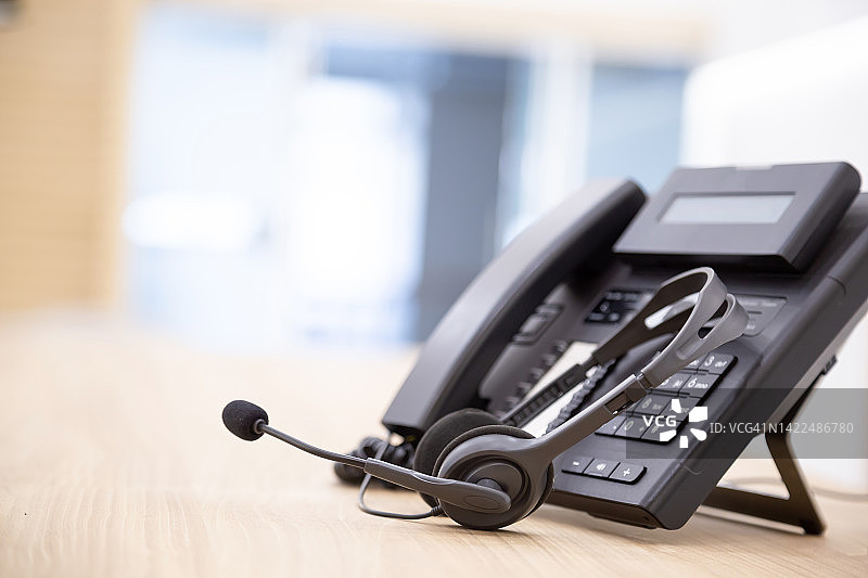 通讯支持，呼叫中心和客户服务服务台。对于(呼叫中心)的概念图片素材