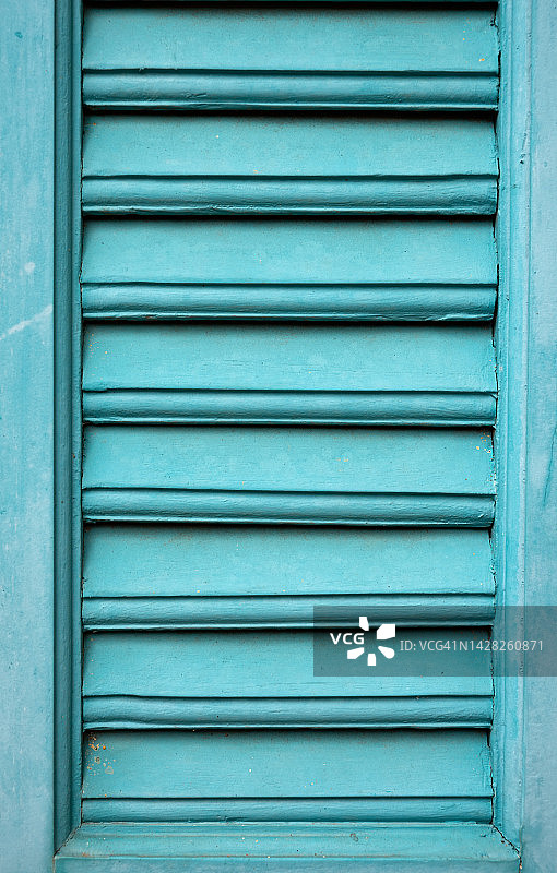 蓝绿木窗图片素材