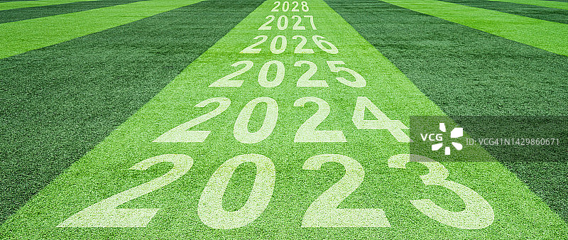 2023年和2024年的新年数到2028年的足球场图片素材