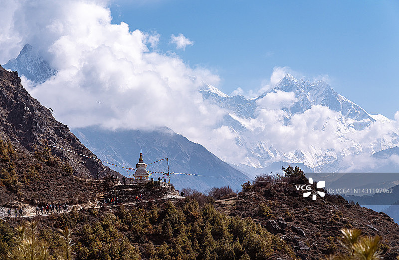 喜马拉雅山脉的全景图片素材