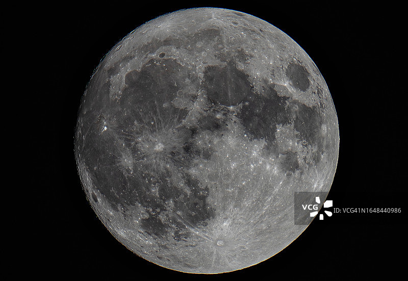 日本神奈川的超级满月图片素材