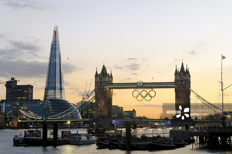 2012年伦敦奥运会期间的伦敦塔桥图片素材