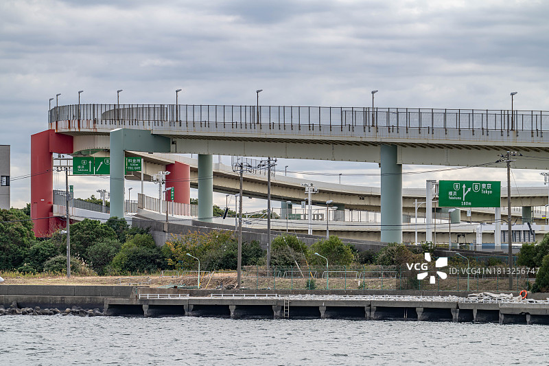 日本川崎市的城市高速公路交叉口图片素材