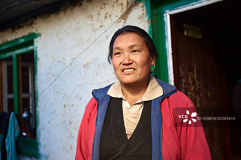 尼泊尔的女人图片素材