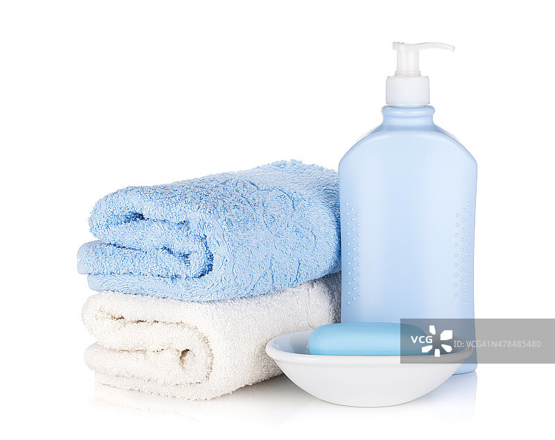 洗发精、肥皂和毛巾图片素材