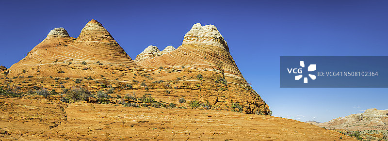 帕里亚峡谷朱砂悬崖国家纪念碑沙漠地层全景亚利桑那州图片素材