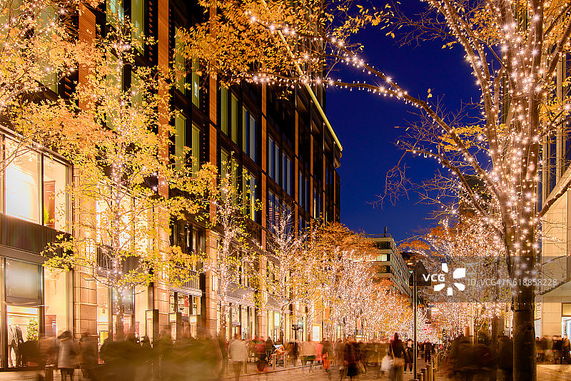 东京丸之内附近的冬季照明图片素材