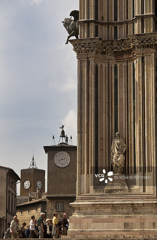 正面雕塑，奥维多大教堂，意大利图片素材