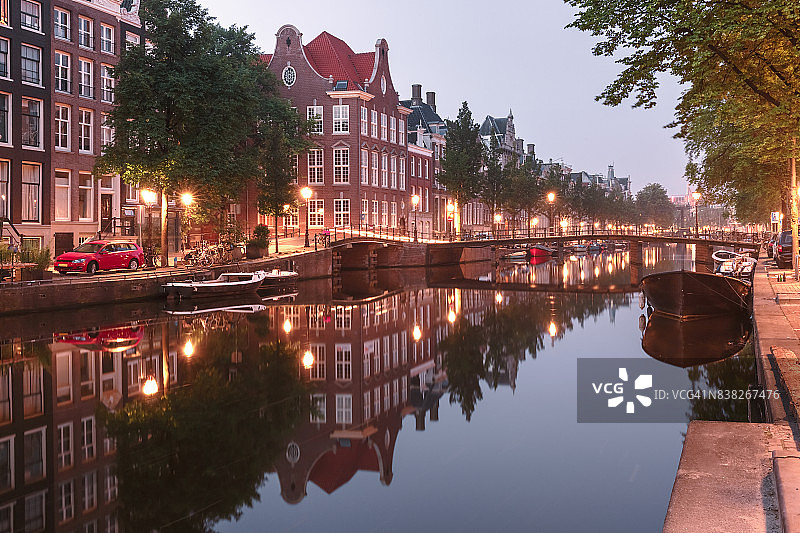 阿姆斯特丹运河克洛维尼尔斯堡瓦尔， 荷兰图片素材