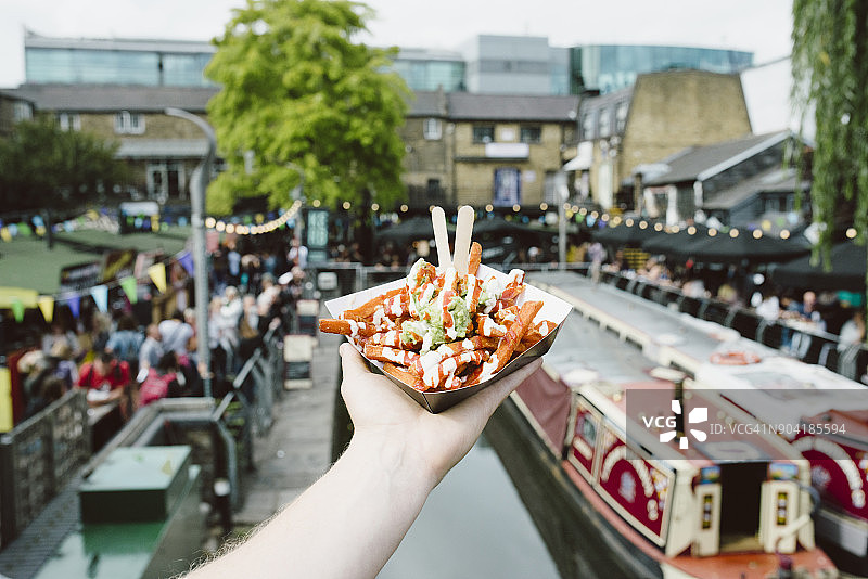 伦敦街头小吃-鳄梨薯条图片素材